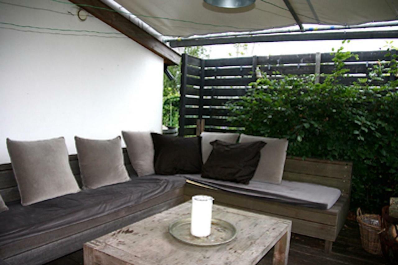 Garden House, Private Studio Apartment With Wifi And Free Parking For 1 Car Weesp Εξωτερικό φωτογραφία